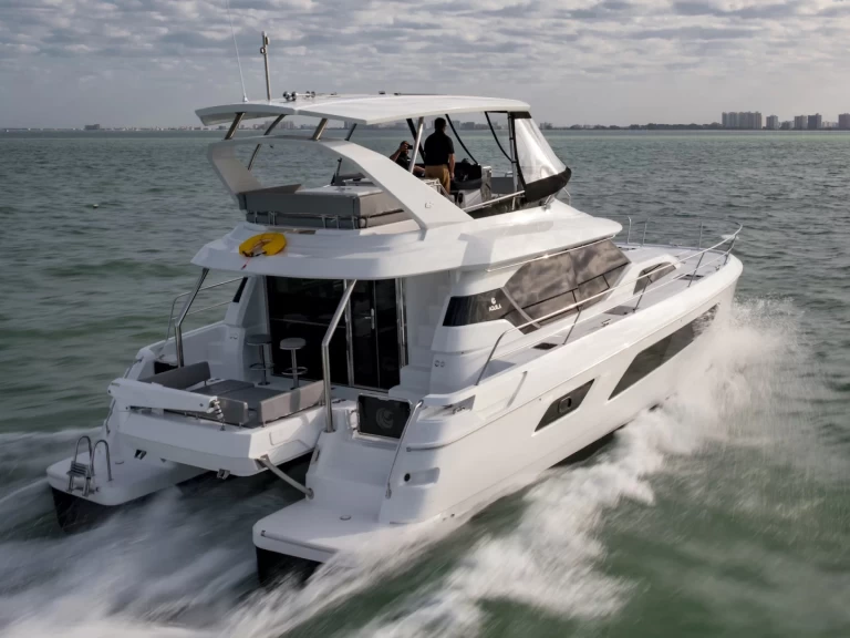 Huur een Aquila Aquila 44 Yacht in Cannigione