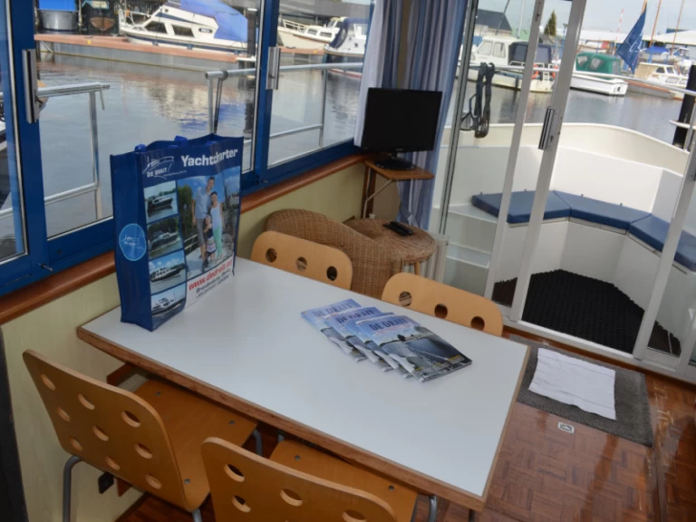 Bootverhuur Drachten goedkoop Safari Houseboat 1050