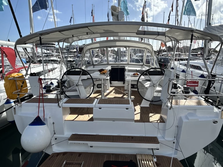 Huur een Bénéteau Oceanis 47 in Split