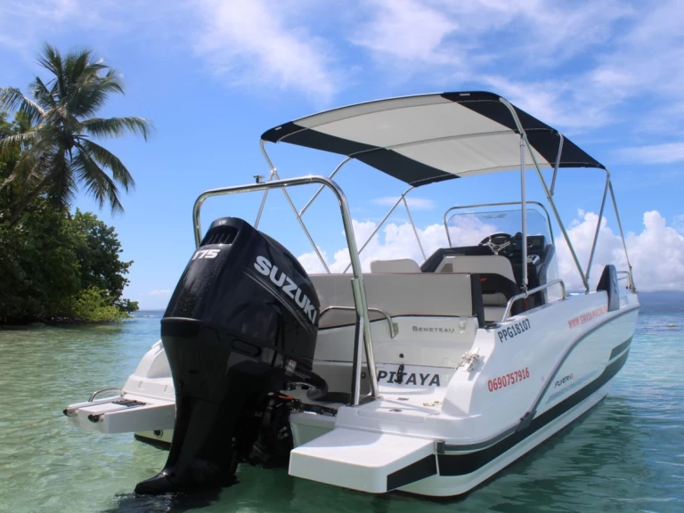 Verhuur Motorboot Bénéteau met vaarbewijs