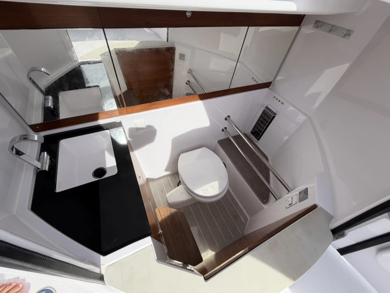 Bootverhuur Axopar Axopar 28 T-Top in La Madrague via SamBoat