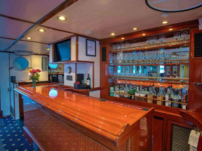 Bootverhuur Palmer Johnson Arabella in Saint Thomas Island via SamBoat