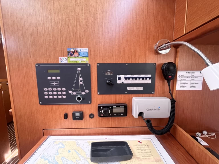 Huur een Bavaria Cruiser 37 in Sukošan