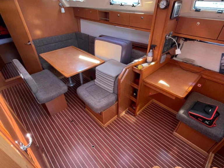 Verhuur Zeilboot in Pula - Bavaria Cruiser 40 S