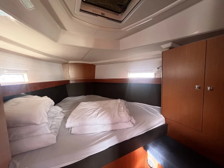 Verhuur Zeilboot in Sukošan - Bavaria Cruiser 37