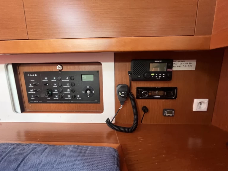 Verhuur Zeilboot in Sukošan - Bénéteau Oceanis 45