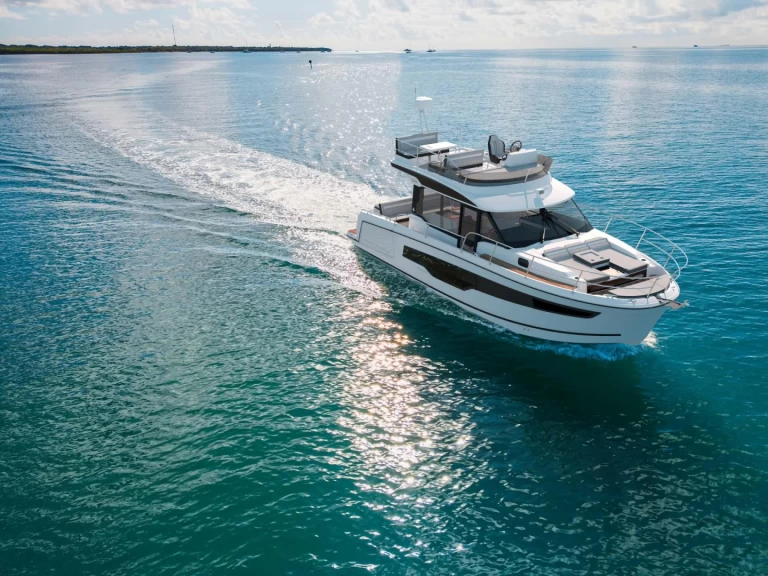 Jeanneau Merry Fisher 1095 Fly Serie2 te huur van particulier of professional in Biograd na Moru