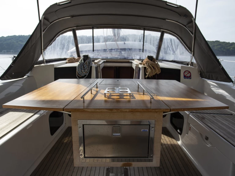 Bootverhuur Pula goedkoop Dufour 520 Grand Large