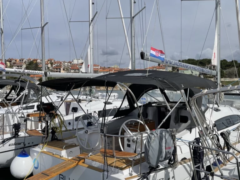 Verhuur Zeilboot in Pula - Elan Impression 40.1