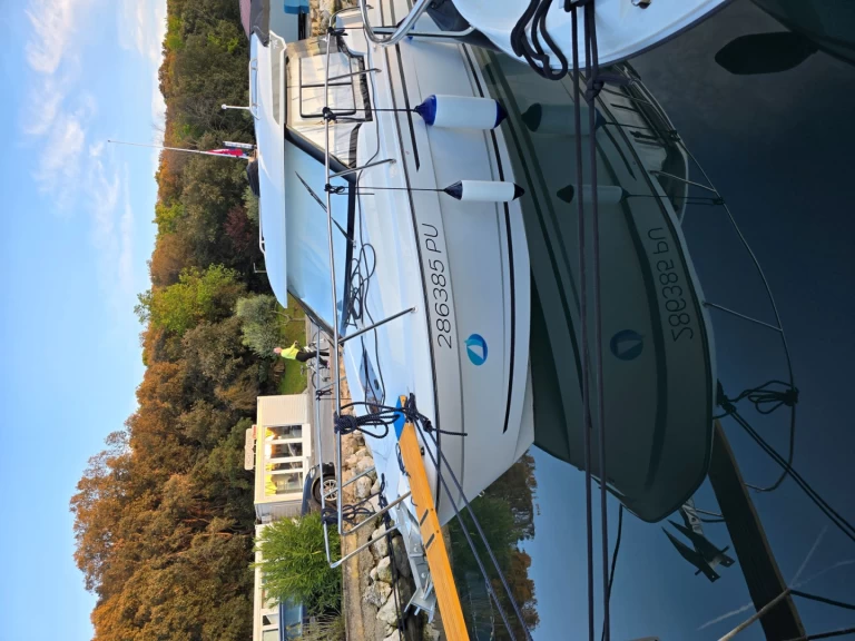 Jeanneau Merry Fisher 795 Series2 te huur van particulier of professional in Pula