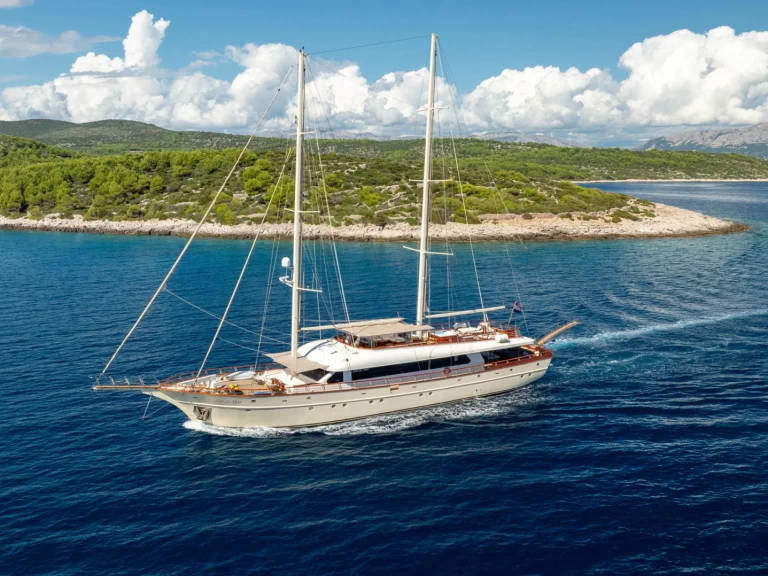 Bootverhuur Son De Mar Son De Mar in Split via SamBoat