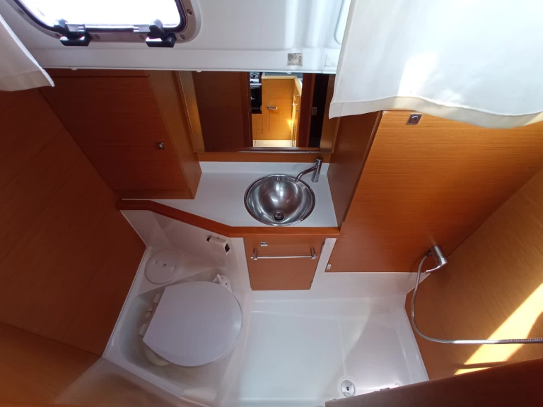 Huur Zeilboot met of zonder schipper Jeanneau in Lefkáda