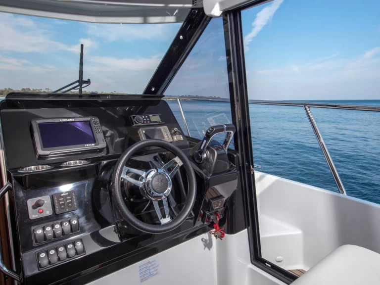 Bootverhuur Jeanneau Merry Fisher 1095 Fly in Pula via SamBoat