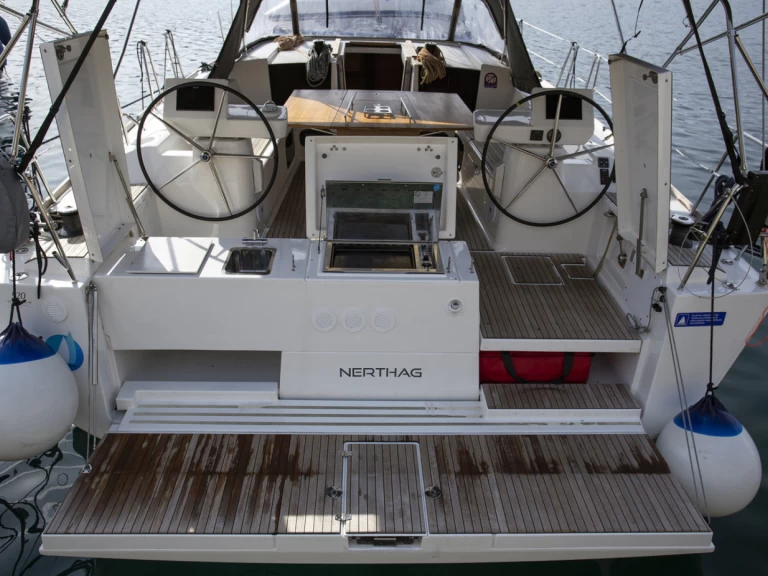 Bootverhuur Pula goedkoop Dufour 520 Grand Large