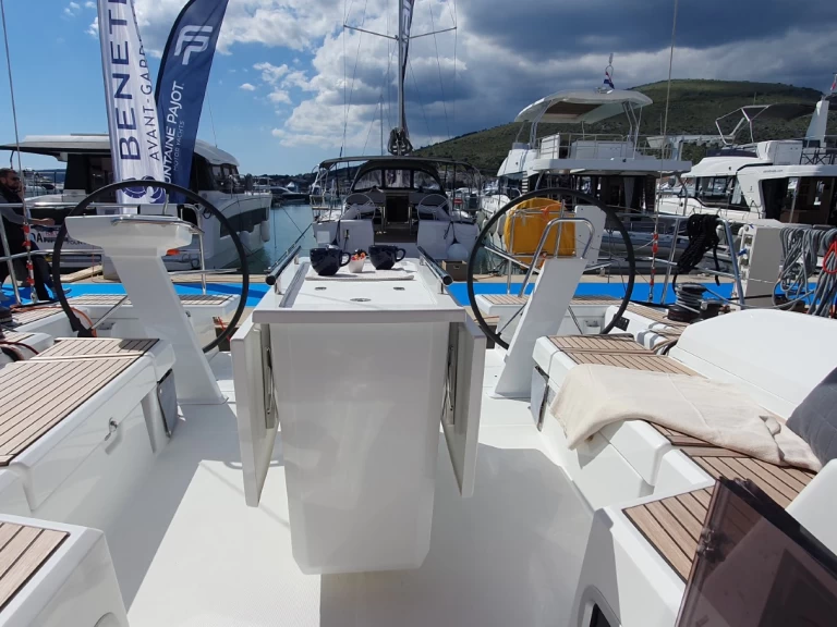 Verhuur Zeilboot Bénéteau met vaarbewijs