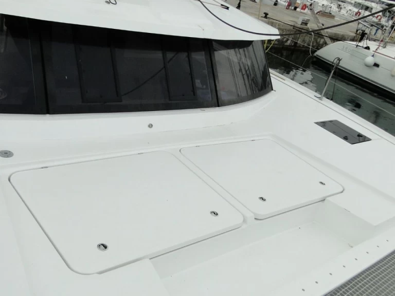 Fountaine Pajot Astrea 42 te huur van particulier of professional in Gouviá