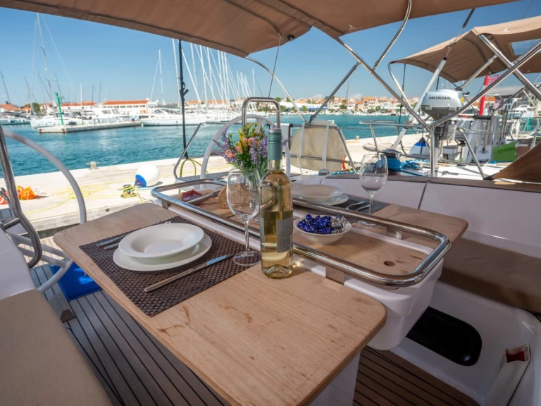 Huur Zeilboot met of zonder schipper Elan in Split