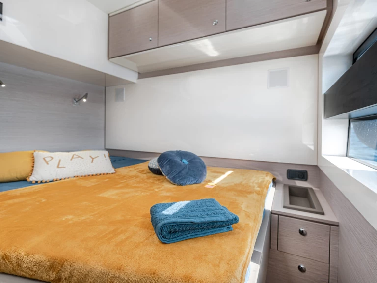 Verhuur Catamaran Aventura met vaarbewijs