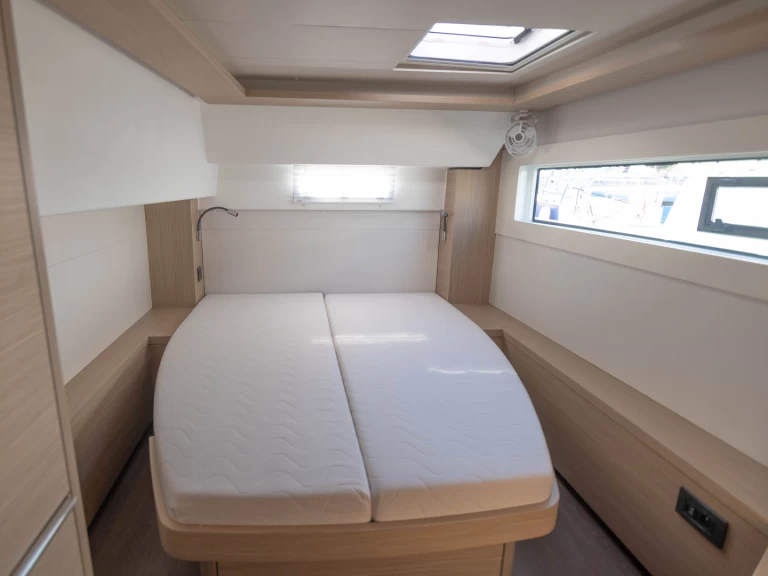 Verhuur Catamaran Lagoon met vaarbewijs