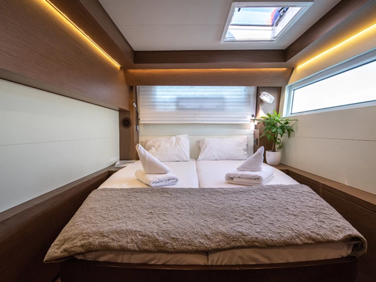 Bootverhuur Lagoon Lagoon 50 in Paros (Eiland) via SamBoat