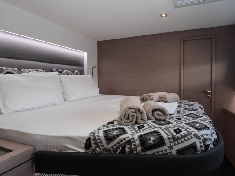 Huur een Fountaine Pajot Fountaine Pajot 47 TANNA LUX (GEN,AC,WATERMAKER) in Lefkáda