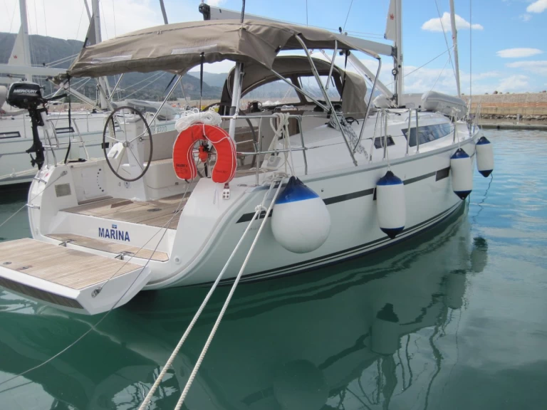 Huur een Bavaria Cruiser 41 in Capo d'Orlando