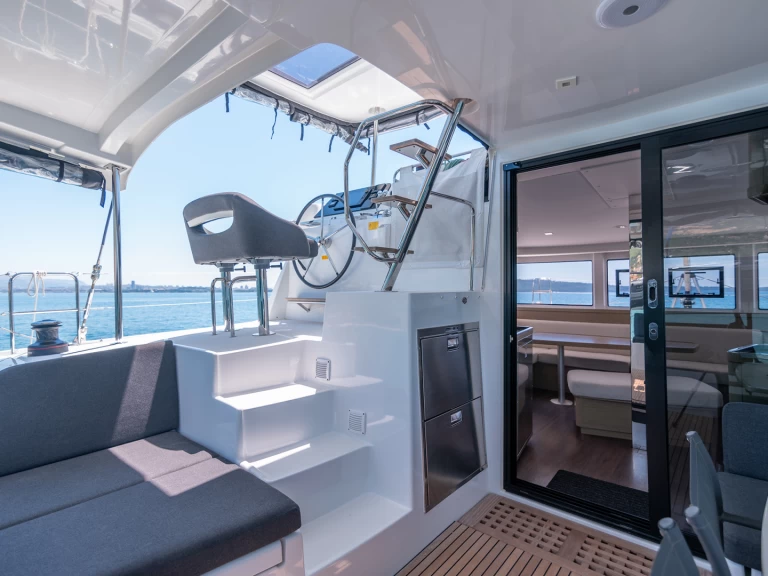 Verhuur Catamaran Lagoon met vaarbewijs