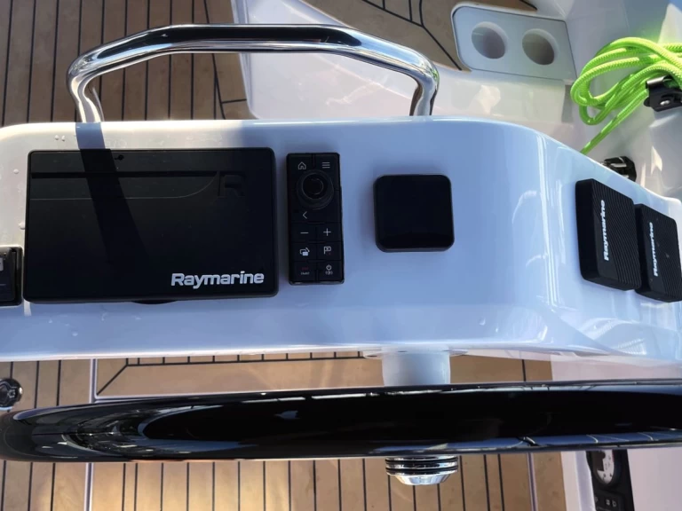 Elan Elan E6 te huur van particulier of professional in Split