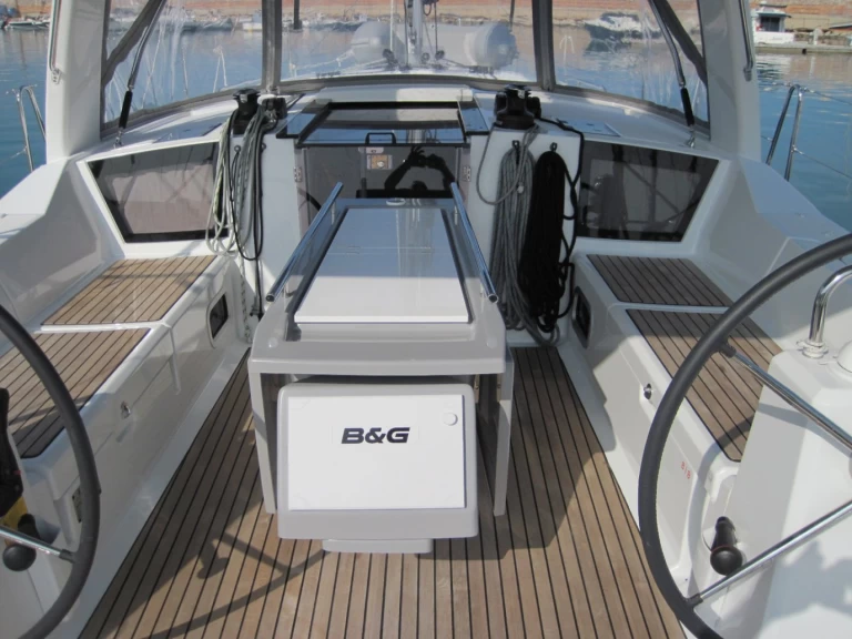 Zeilboot te huur in Capo d'Orlando voor de beste prijs