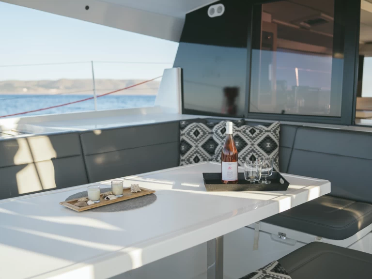 Huur een Fountaine Pajot Fountaine Pajot 47 SAONA LUX (GEN,AC,WATERMAKER) in Lávrio