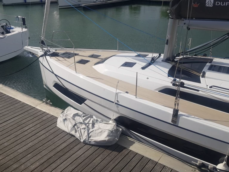 Verhuur Zeilboot in Larmor-Plage - Dufour Dufour 41