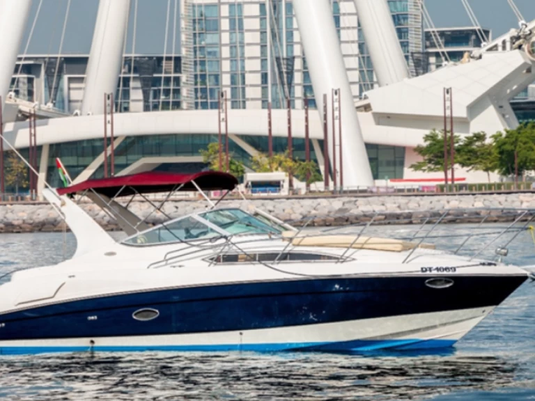 Huur een Régal Commodore 300 in Dubai Marina