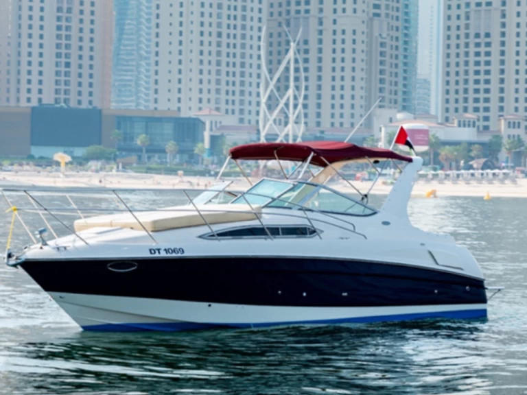 Verhuur Motorboot in Dubai Marina - Régal Commodore 300