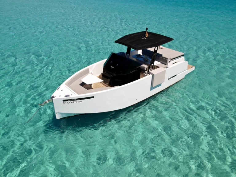 Huur een De Antonio Yacht 28 Open in Marina Ibiza