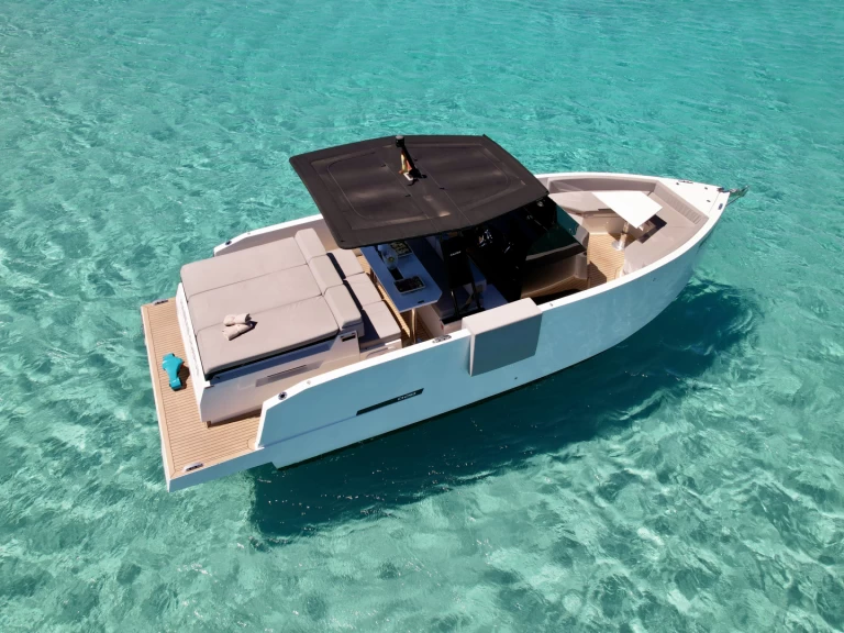 Verhuur Motorboot in Marina Ibiza - De Antonio Yacht 28 Open