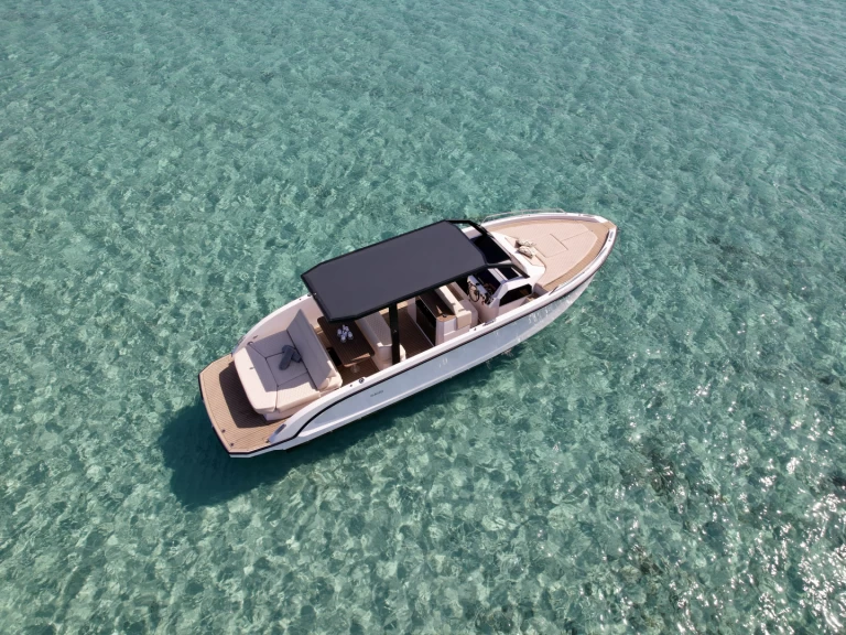 Verhuur Motorboot in Marina Ibiza - Rand Archipelago 32