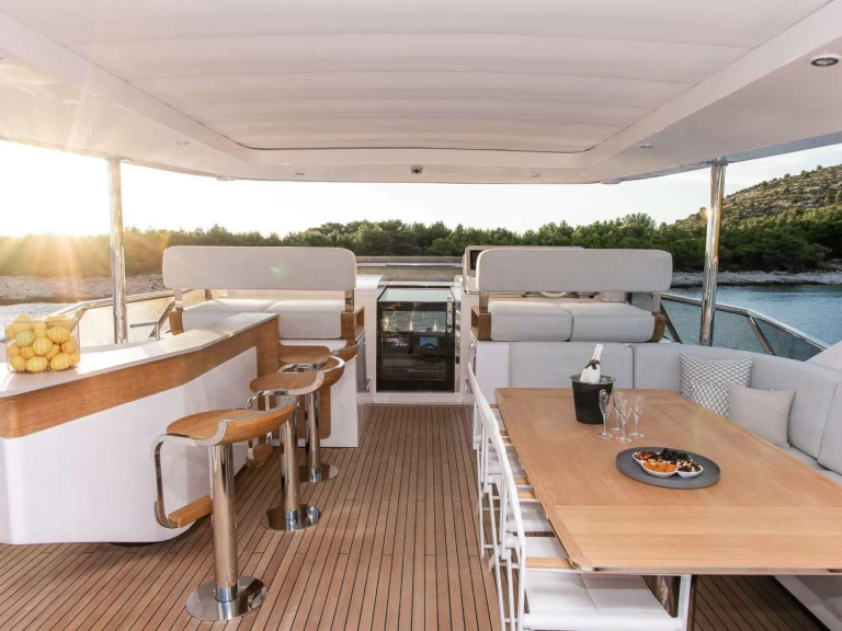 Bootverhuur Cyprus goedkoop Vesta