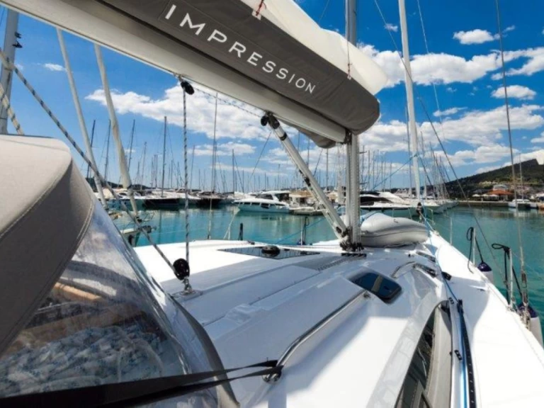 Huur een Elan Impression 50 in Biograd na Moru