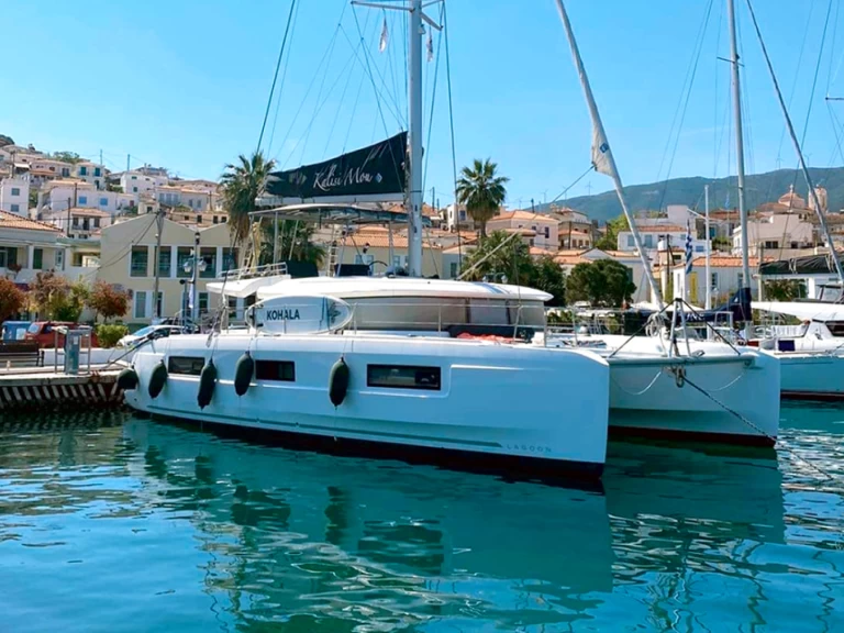 Catamaran te huur in Paros (Eiland) voor de beste prijs