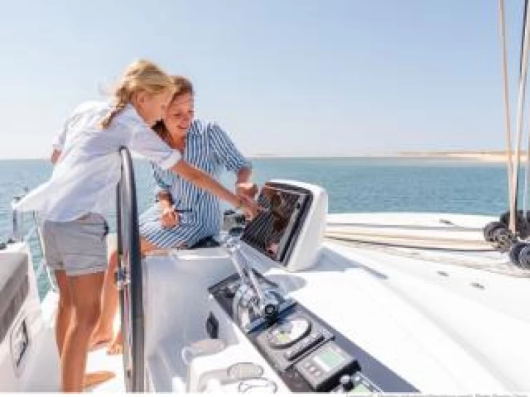 Verhuur Catamaran in Furnari - Lagoon Lagoon 46