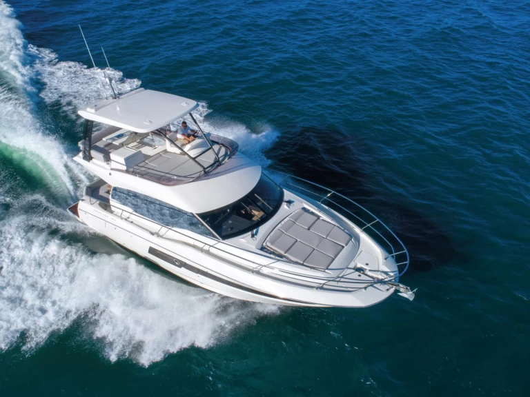 Bootverhuur Castellammare di Stabia goedkoop Prestige 46