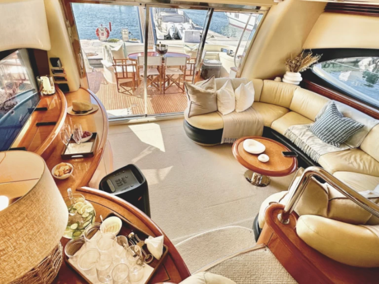 Azimut Azimut 62 Fly te huur van particulier of professional in Dubai Marina