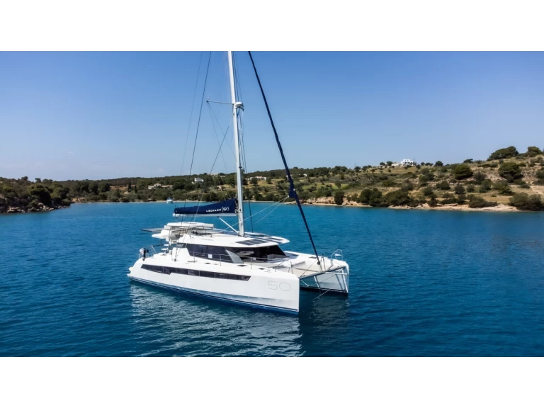 Bootverhuur Leopard Leopard 50 in Gouviá via SamBoat