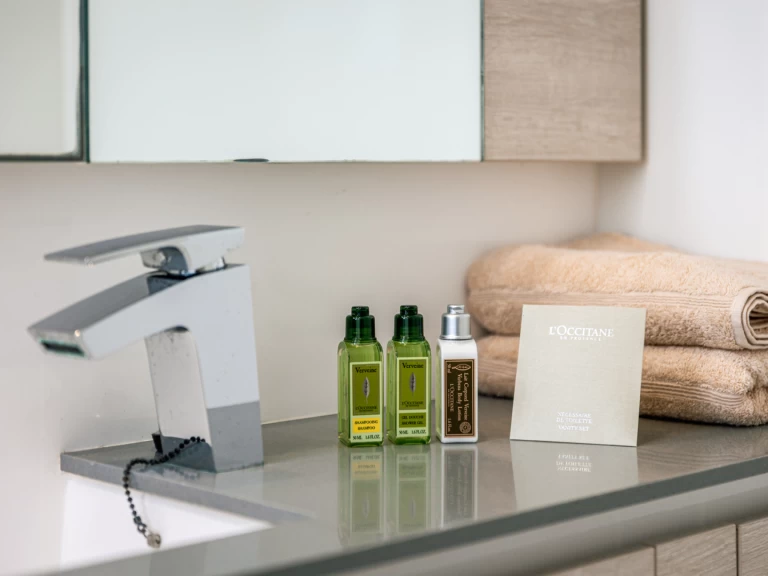 Huur Catamaran met of zonder schipper Leopard in Gouviá