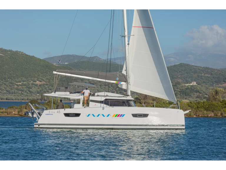 Verhuur Catamaran Fountaine Pajot met vaarbewijs