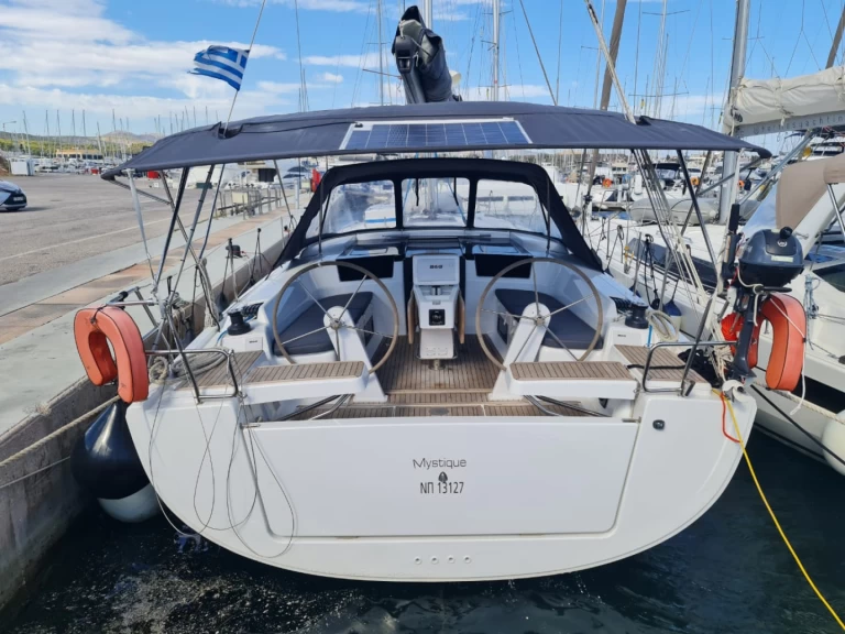 Huur een Hanse Hanse 418 in Perigiali