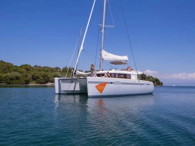 Verhuur Catamaran in Perigiali - Lagoon Lagoon 450 F