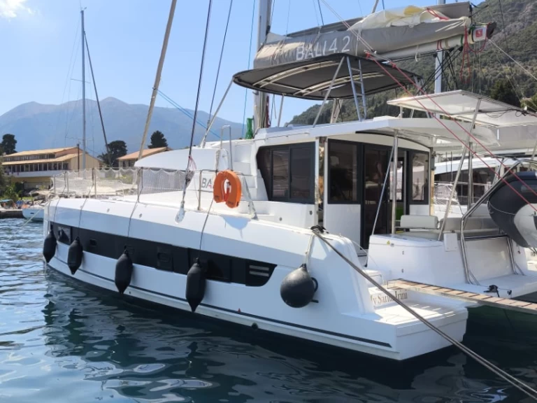 Verhuur Catamaran Bali met vaarbewijs