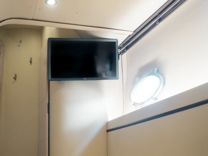 Huur Motorboot met of zonder schipper Marine Yachting in Salerno