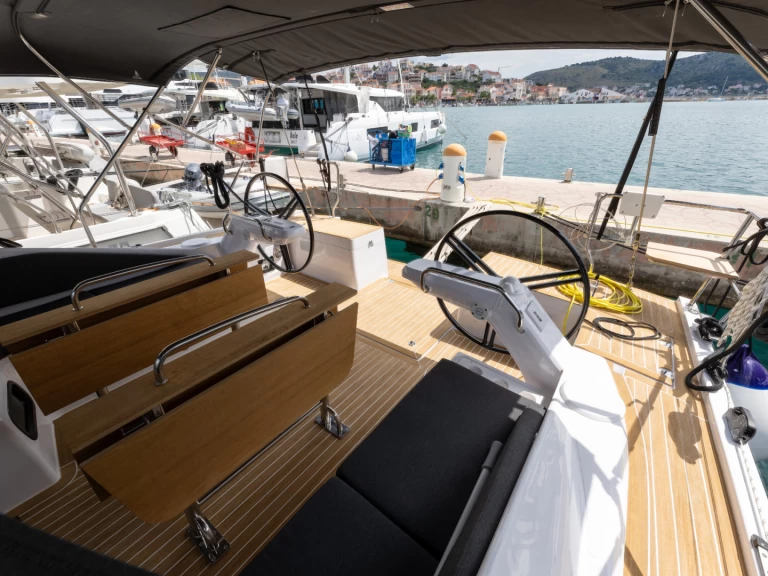 Huur een Elan Impression 45 in Split